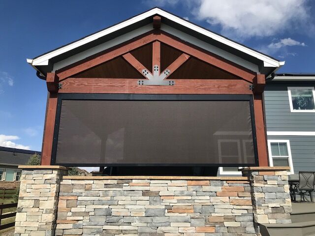 dark bronze 3% openness: Black Housing & Side Rails<br> (Installed from interior)