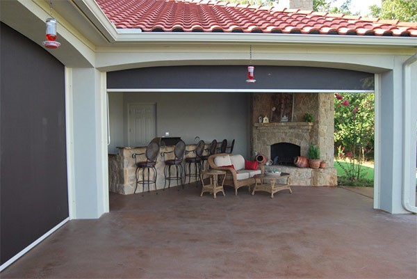 fortress-outside-enclosed-porch-motorized-shade